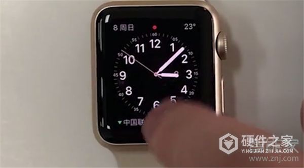 Apple Watch Series 4怎么找手机