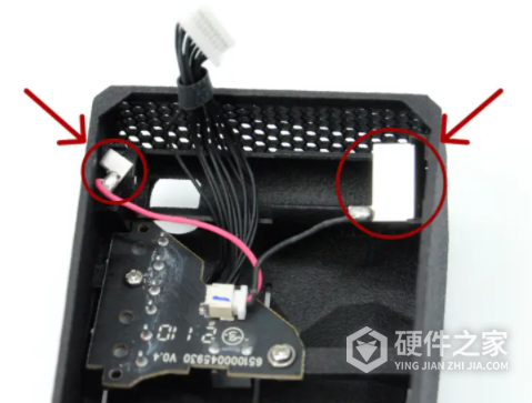 雷蛇八岐大蛇v2怎么装电池