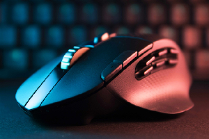 罗技g604怎么切换蓝牙和连接器