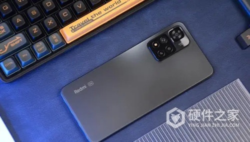 Redmi Note 12 Pro是曲面屏吗