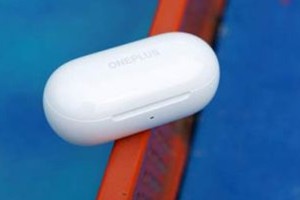 荣耀亲选x1蓝牙耳机有弹窗吗