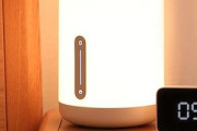 米家床头灯2怎么连接小爱同学