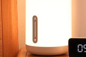 米家床头灯2怎么连接小爱同学